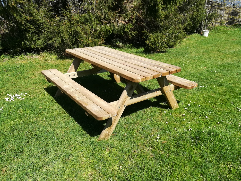 Tables et bancs